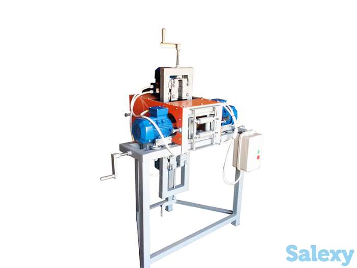 Станок для очистки труб от ржавчины серии СЧТ, фотография 1