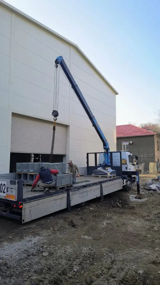 Услуга манипуляторов, эвакуаторов, фотография 5