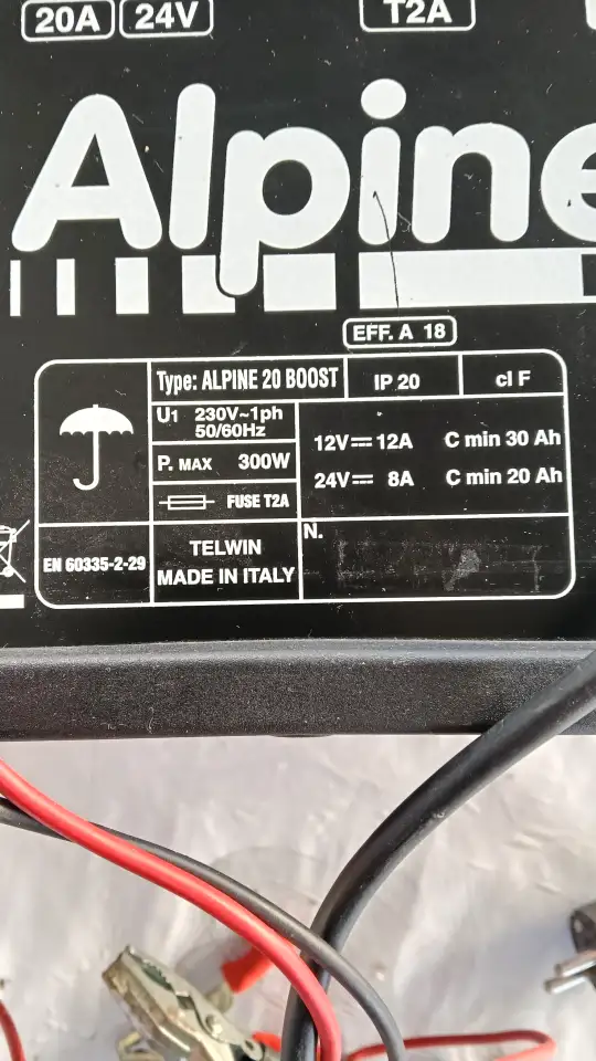 Зарядно-пусковое устройство  Alpine-20,12-24в., фотография 2