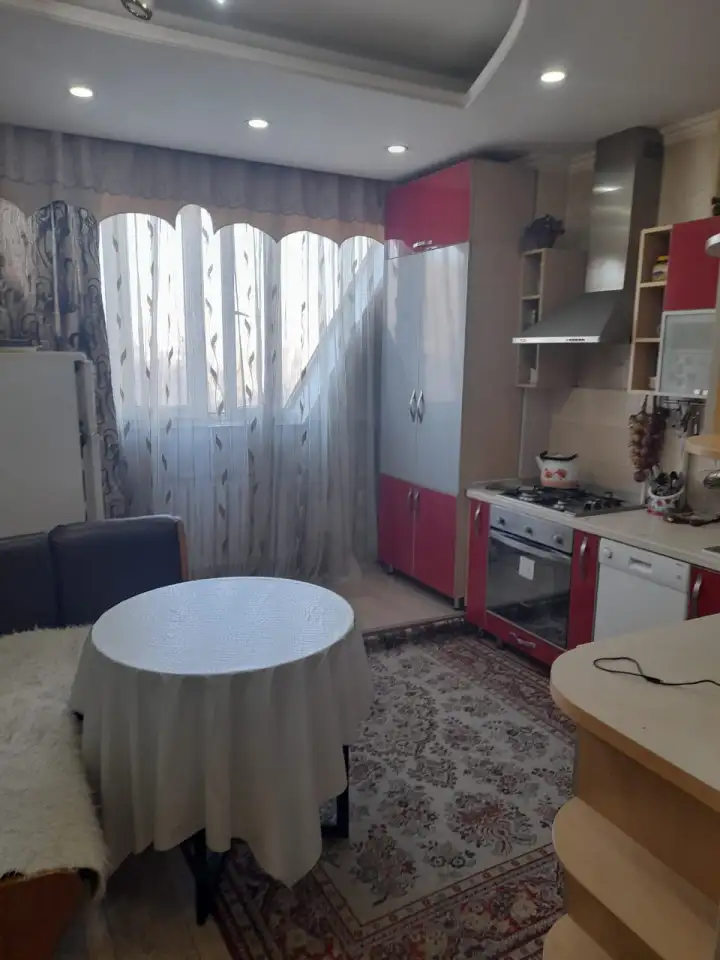 Сдаю квартиры посуточно, по часам, на ночьдень, все с ремонтом и вся бытовая техника имеется, документы командировочным, фотография 4