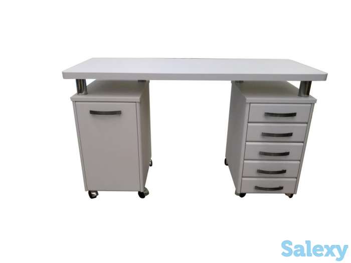 Стол маникюрный с 2 тумбами, фотография 1