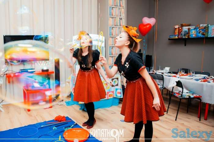 Шоу мыльных пузырей в Астане, фотография 2