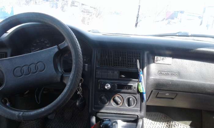 Продам машину Audi 80, фотография 1