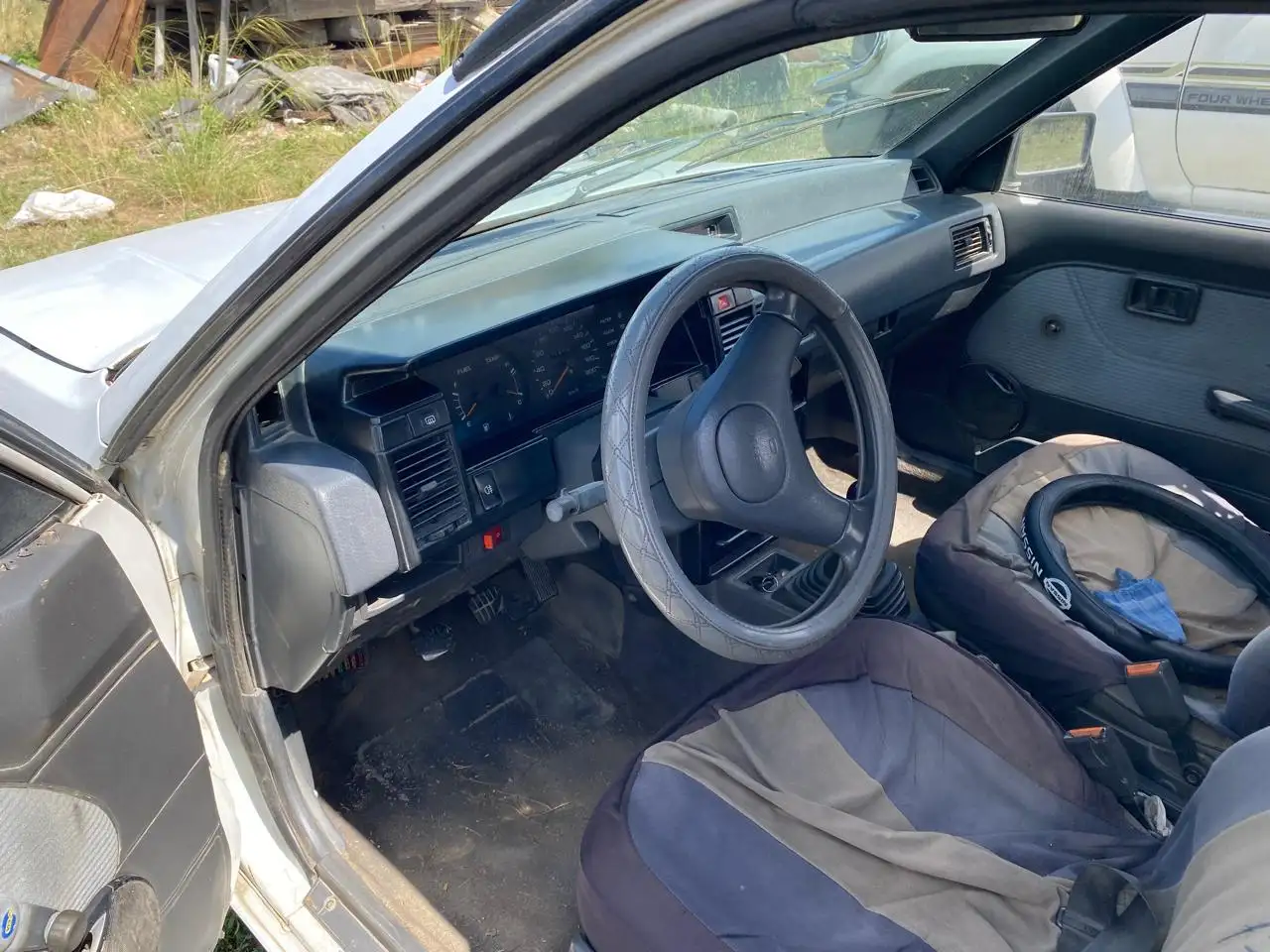 Продам автомобиль Nissan Sunny, фотография 5