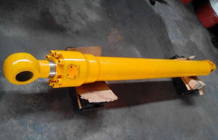 Гидроцилиндр рукояти РСF690, фотография 1