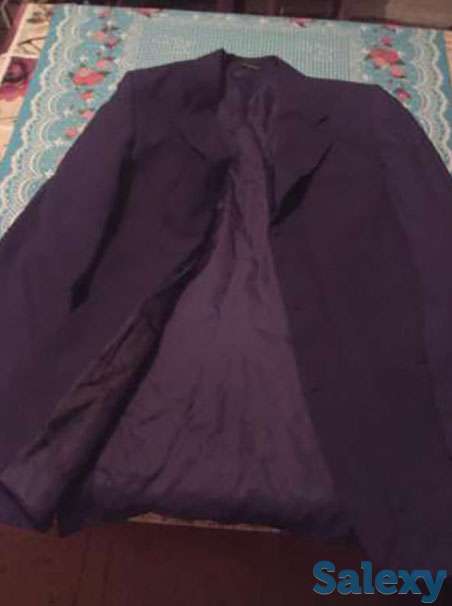 Костюмы мужские б/у и жилет б/у на возраст старше 50 лет, фотография 1