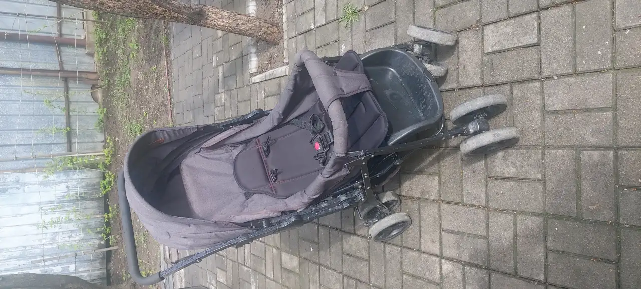 Коляска детская прогулочная, фотография 1