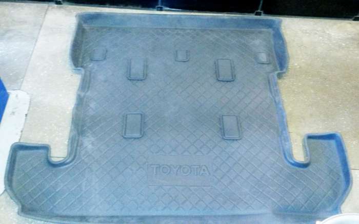 Покрытие багажника для Toyota Land Cruiser 100, фотография 2