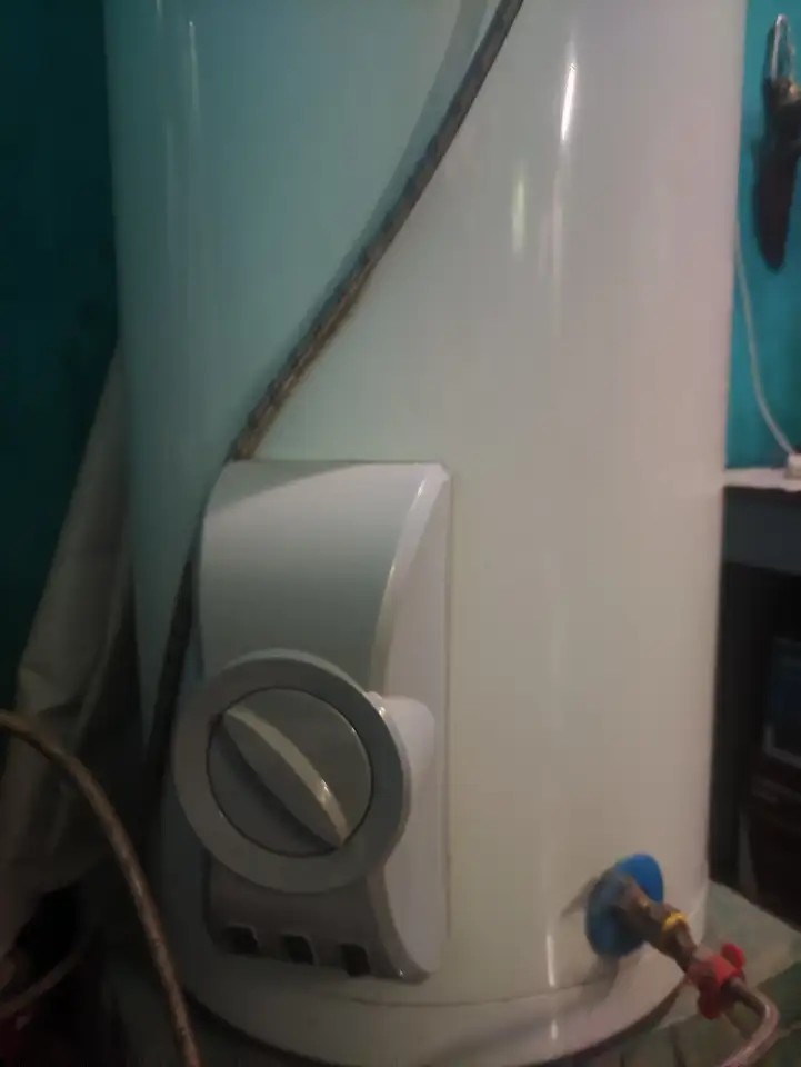 Продам водонагреватель электрический, фотография 3
