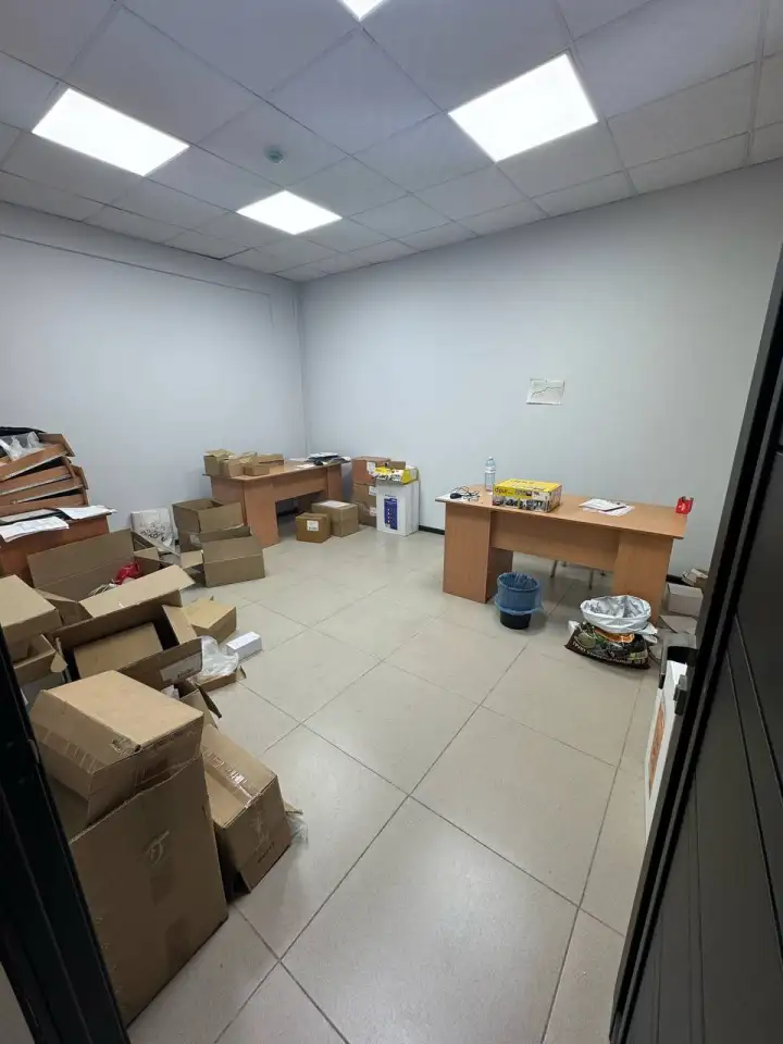 Сдам в аренду коммерческое помещение 200м, Жусанды 1Б, фотография 2