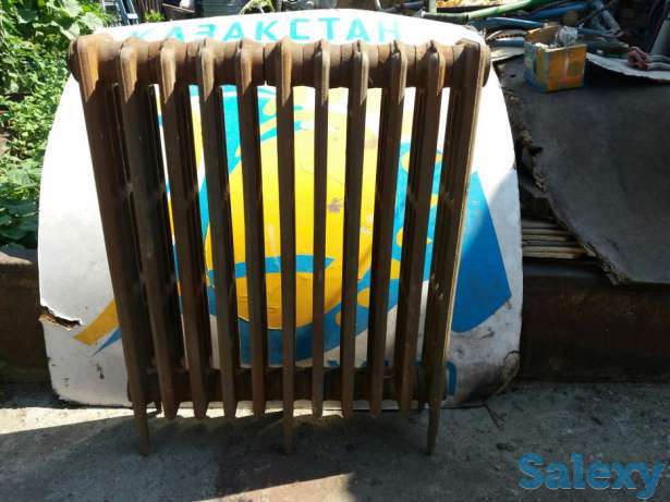 Чугунная батарея на ножках, фотография 1