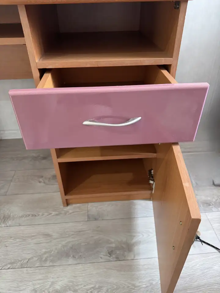 Продам компьютерный стол, фотография 4