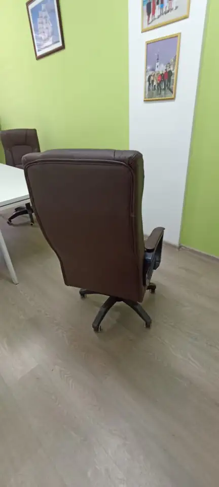 СРОЧНО Продается БУ КОМПЛЕКТ мебели Стол и 4 Кресла, фотография 3