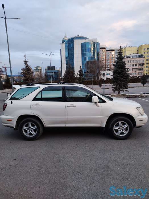 Lexsus RX 300/ 2000 г./ 3 л.о./ Автомат/ полный привод, фотография 2