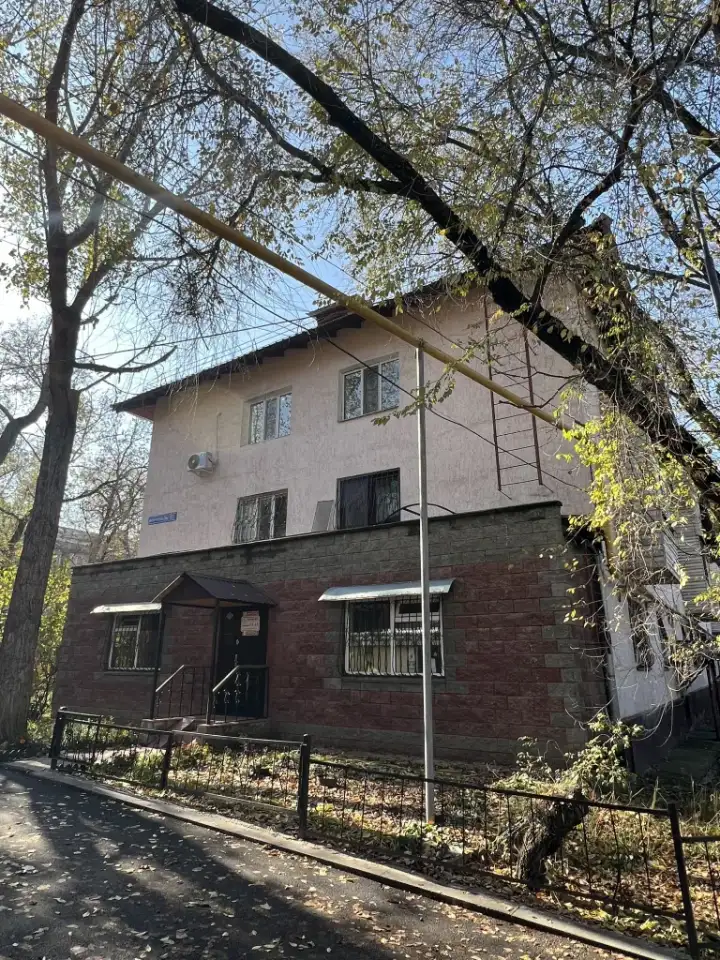 Продается комфортное помещение в районе Атакента, Ауэзова Габдулина, фотография 1