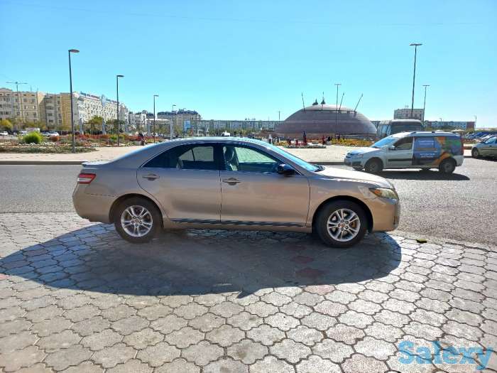 Автомашина Toyota Camry, фотография 1