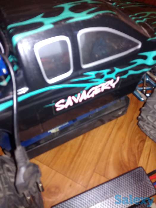 Продам машинку на пульте управления, фотография 1