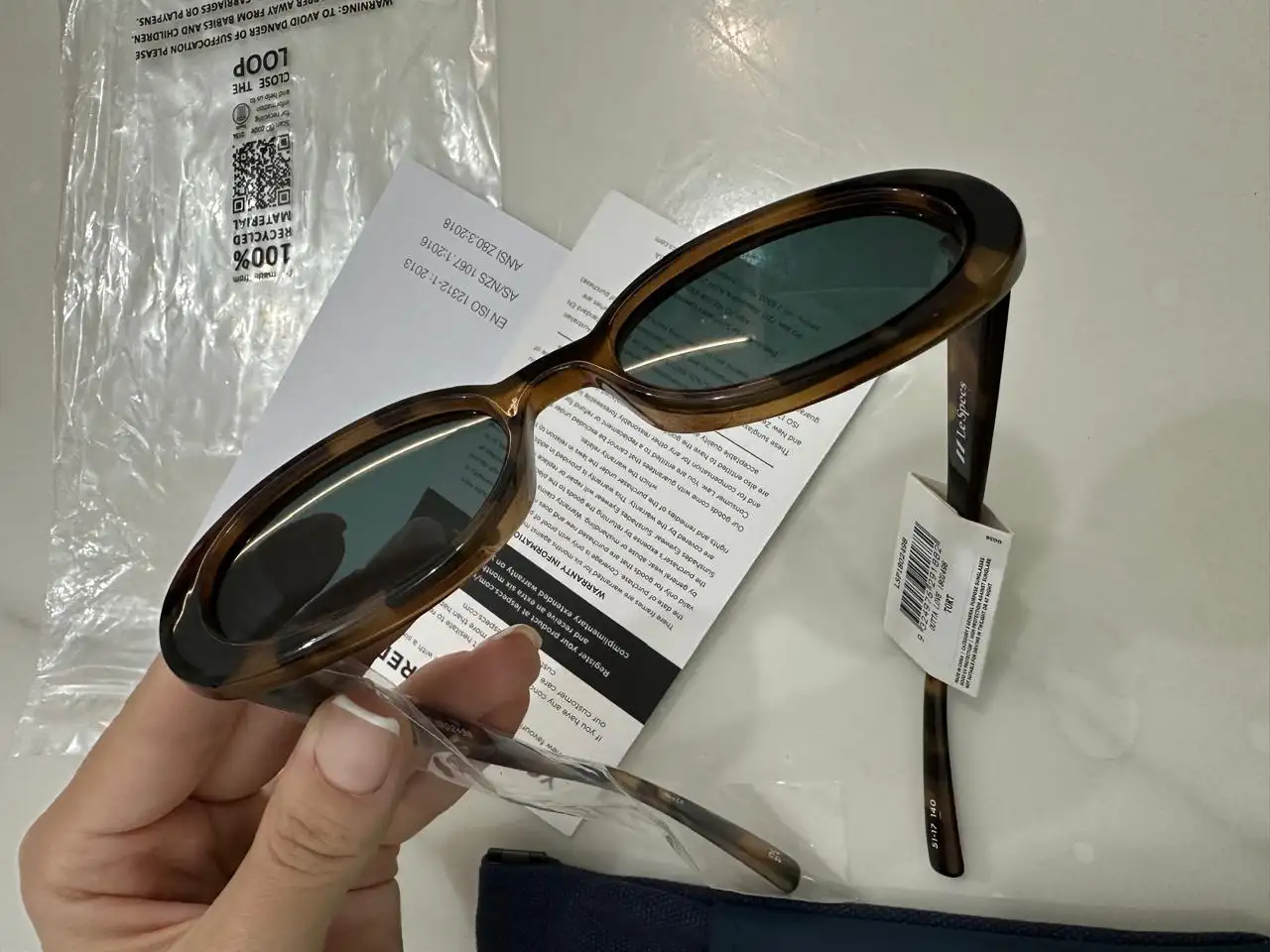 Стильные солнцезащитные очки, фотография 5