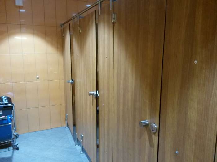 Нержавеющая сантехническая крепежная фурнитура для монтажа сантехкабин, туалетных и душевых перегородок, фотография 4