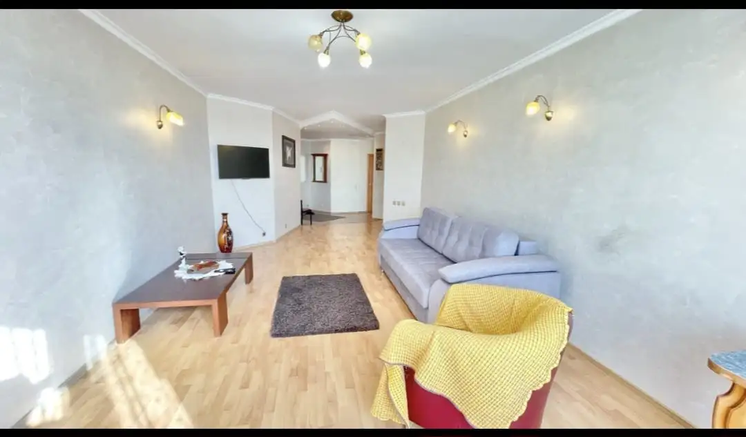 Светлая 2-комнатная квартира, ул Исатай Тайманова 58, фотография 5