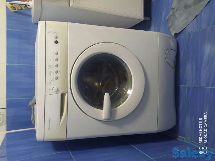 Продам стиральную машину Electrolux, фотография 1