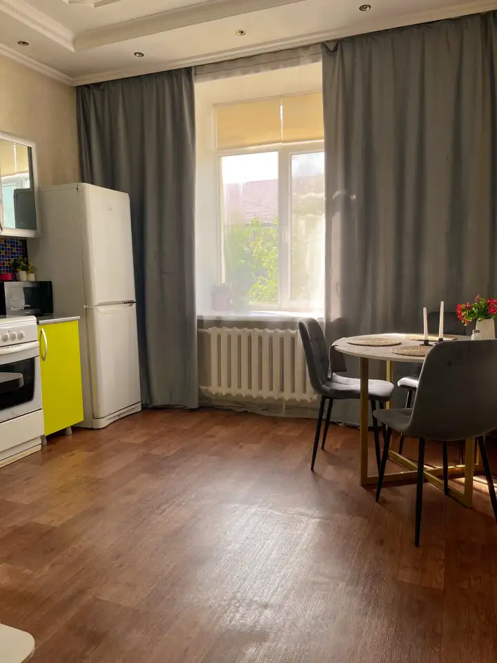 ПРОДАЖА! Светлая квартира в кирпичном доме в районе ДКМ, фотография 4