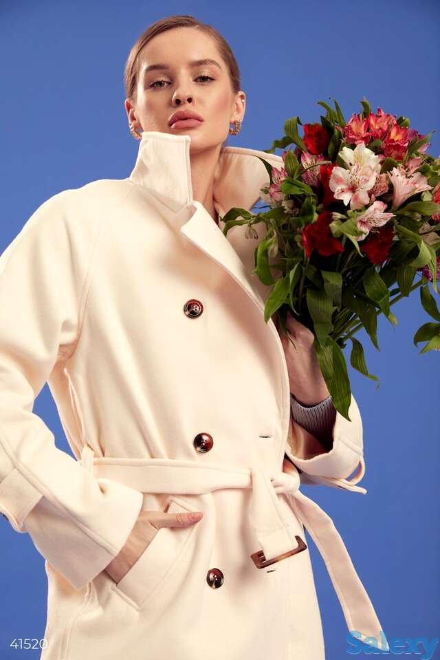 Двубортное кремовое пальто, фотография 1