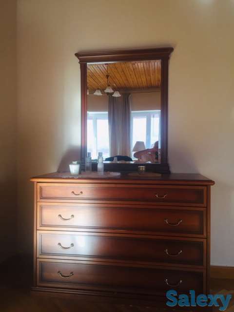 комод в комплекте с зеркалом из спального гарнитура серия премиум италия, фотография 1