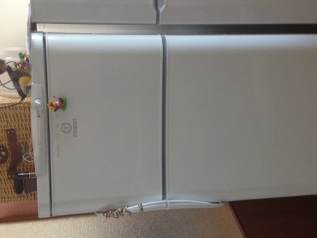 холодильник индезит, фотография 1