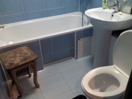 сдаю 1 комнатную  квартиру евроремонт в центре города, фотография 3