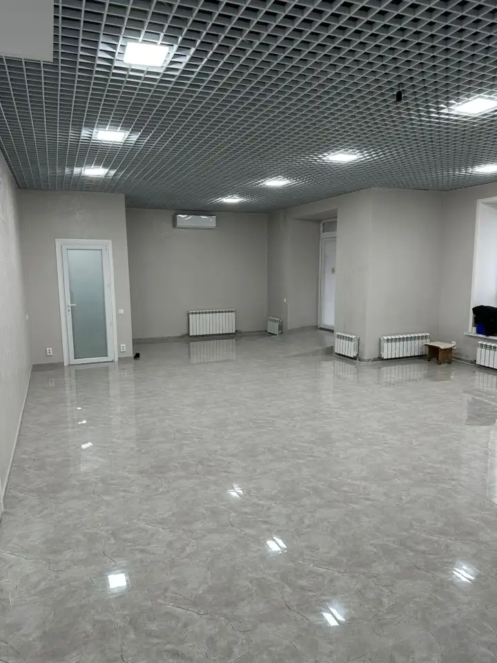 Коммерческое помещение ул.Акана Сери 194, фотография 3