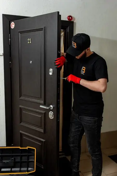 Вскрытие, установка и ремонт замков. Вскрытие автомобилей, фотография 1