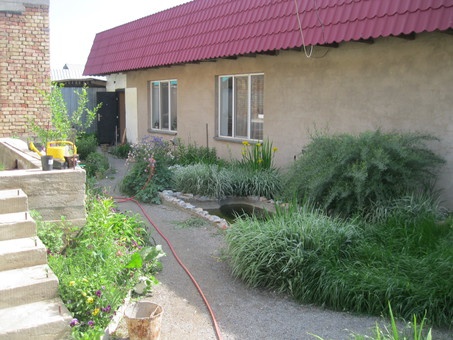 дом времянка гараж, п.боролдай ул.тынышбая 37а, фотография 4