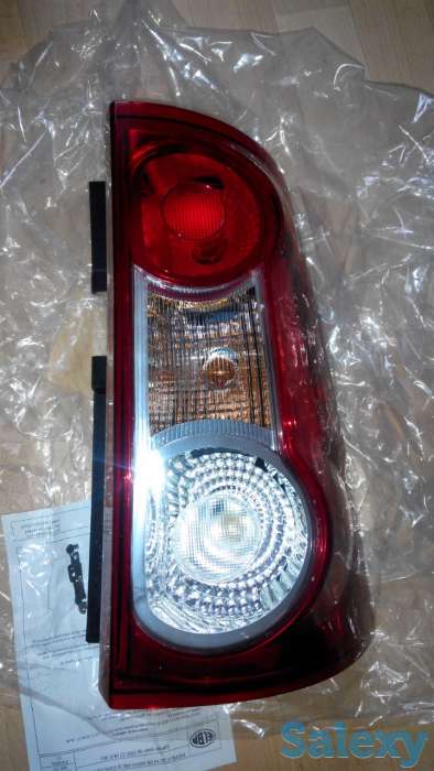 Задний фонарь на Ларгус, правый и левый, фотография 3