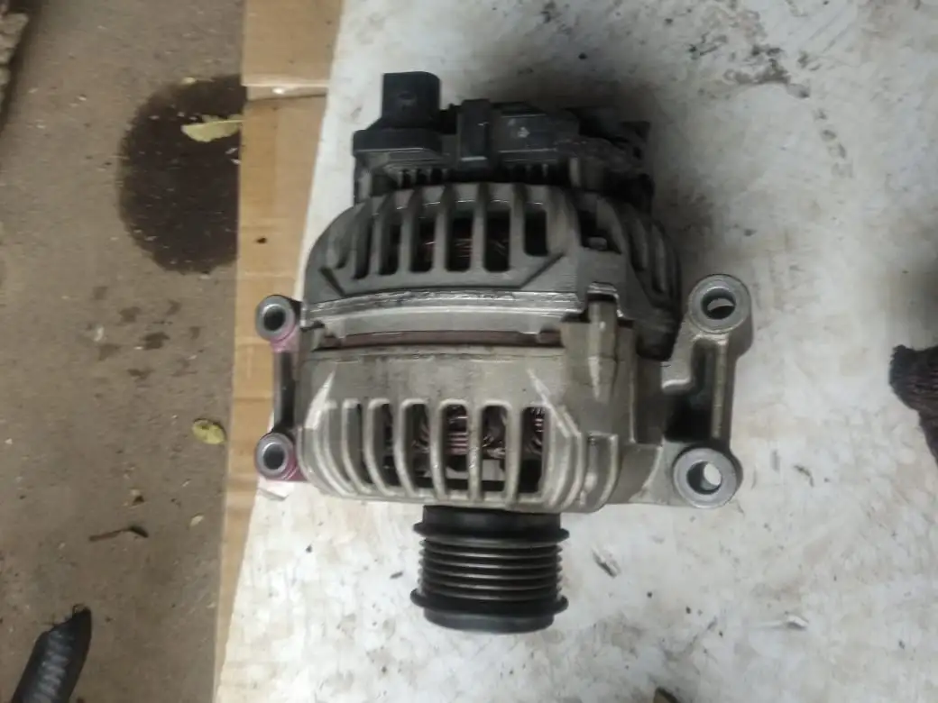 Генератор Vag , Volkswagen , Skoda, фотография 2