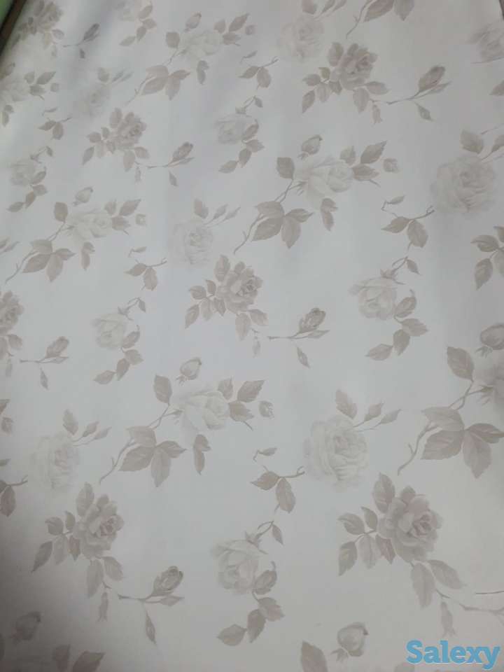 Скатерть клеенка производство Италия белая с серебром Розы, фотография 2