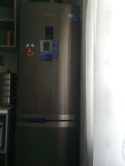 ПРОДАМ холодильник  двухкамерный новый, фотография 3