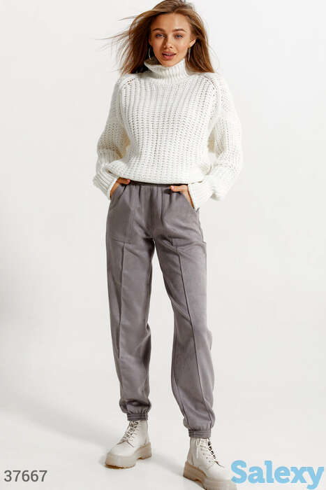 Замшевые брюки-джоггеры, фотография 1