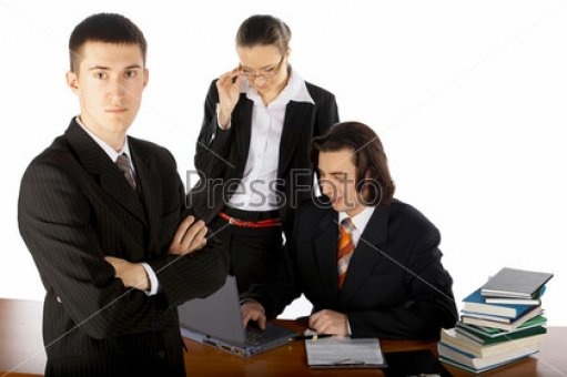 Требуется специалист по кадрам, фотография 1