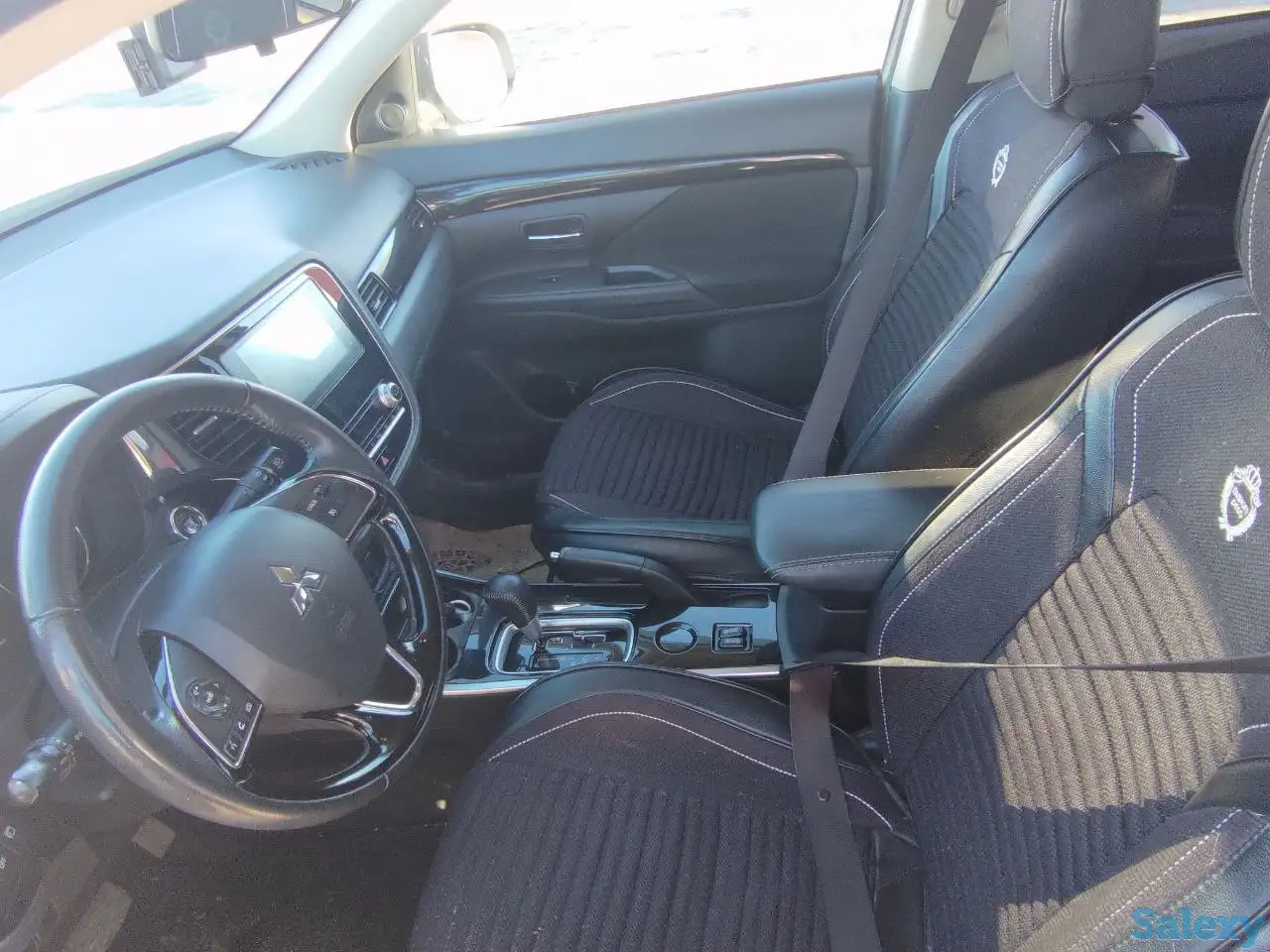 Mitsubishi Outlander 2020 г., фотография 8