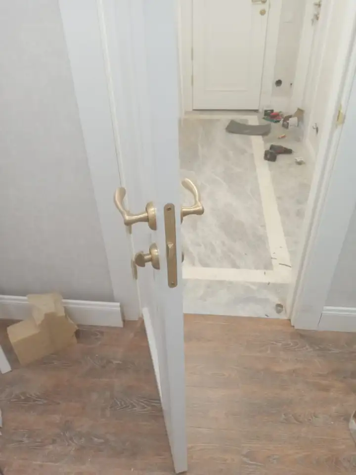 Установка межкомнатных дверей, фотография 3