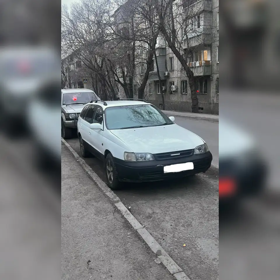 Toyota Caldina, фотография 1