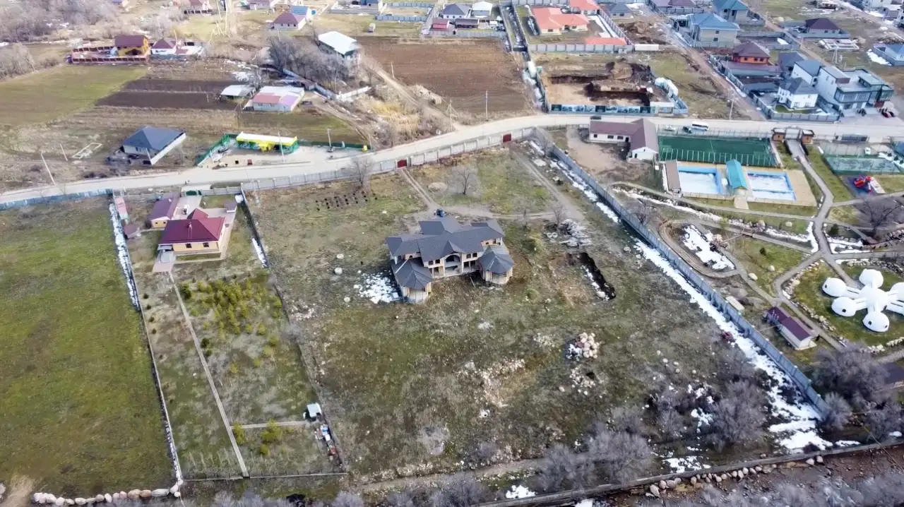 Участки по 6 соток, верхняя часть южный, фотография 2