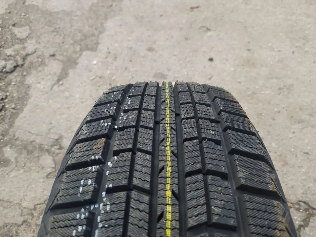 185.60.14 Boto BS66 82Q, фотография 1