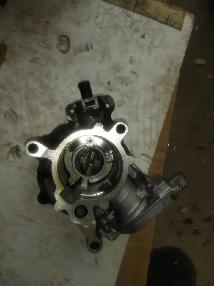 Вакуумный насос  VAG, Audi, Skoda, фотография 1