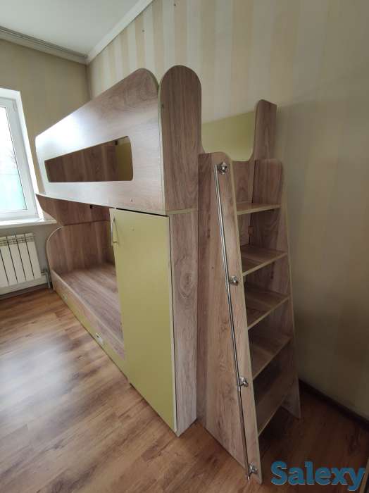 Двухъярусная детская кровать со шкафчиками, фотография 2