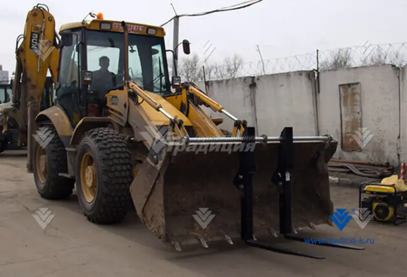 Вилы паллетные откидные для экскаватора-погрузчика Jcb 3cx 4cx 5cx, фотография 3