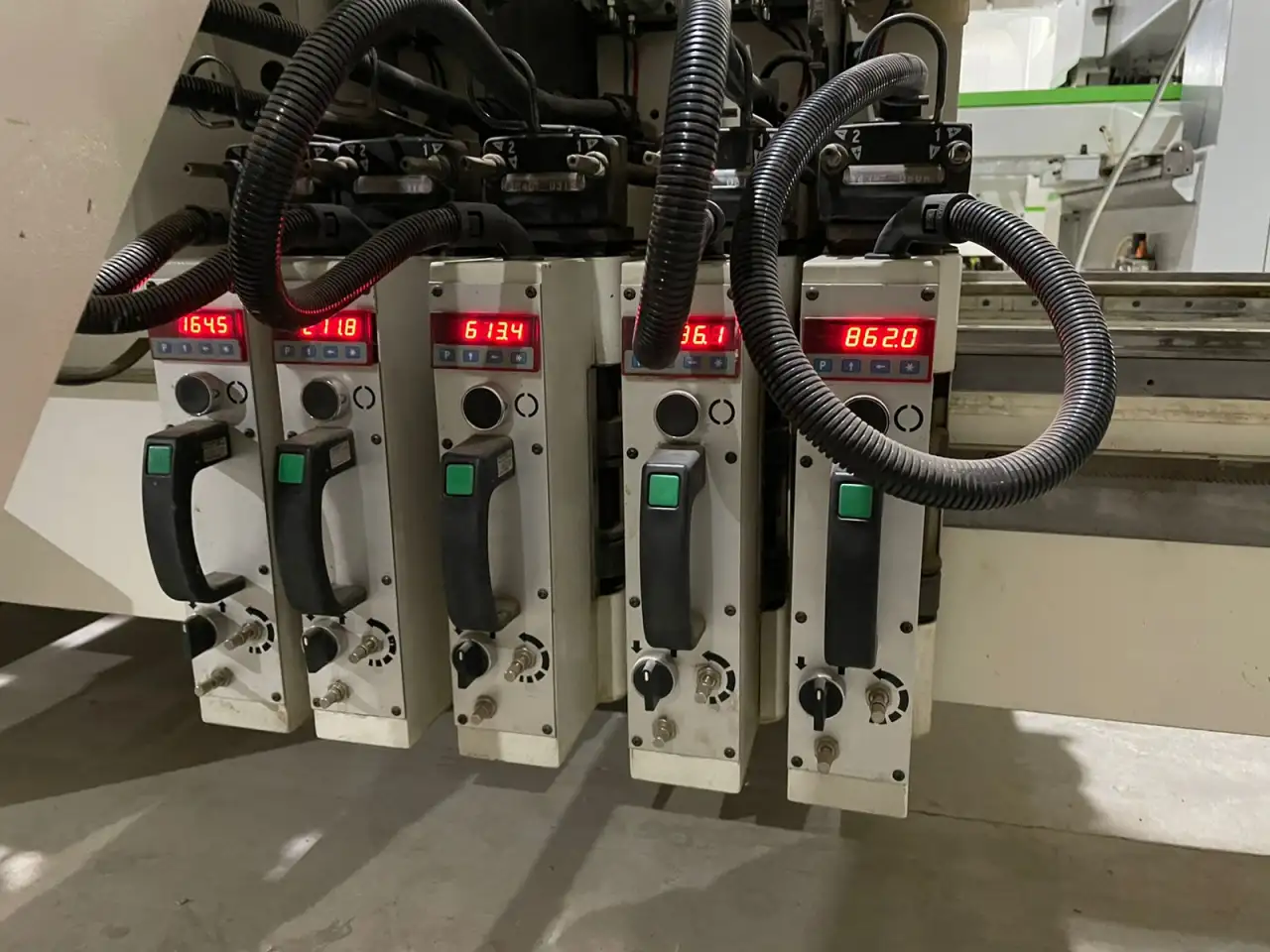 SCM MORBIDELLI ZENITH F2 Проходной сверлильно-присадочный станок, фотография 2