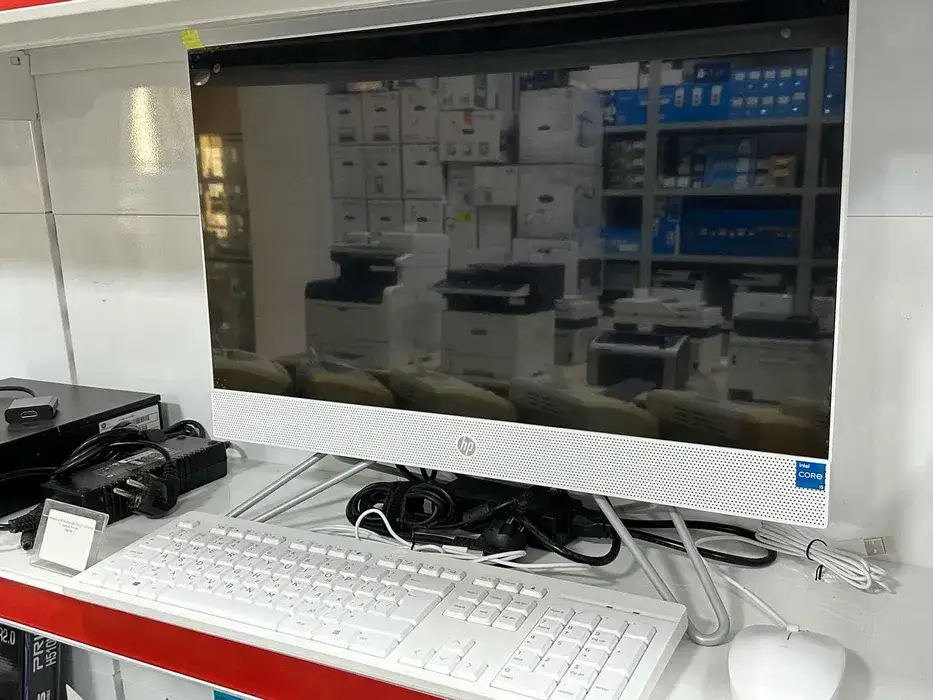 Моноблок HP ProOne 240 23.8 i5-1235u8gb ramssd 512 gb с гарантией, фотография 1