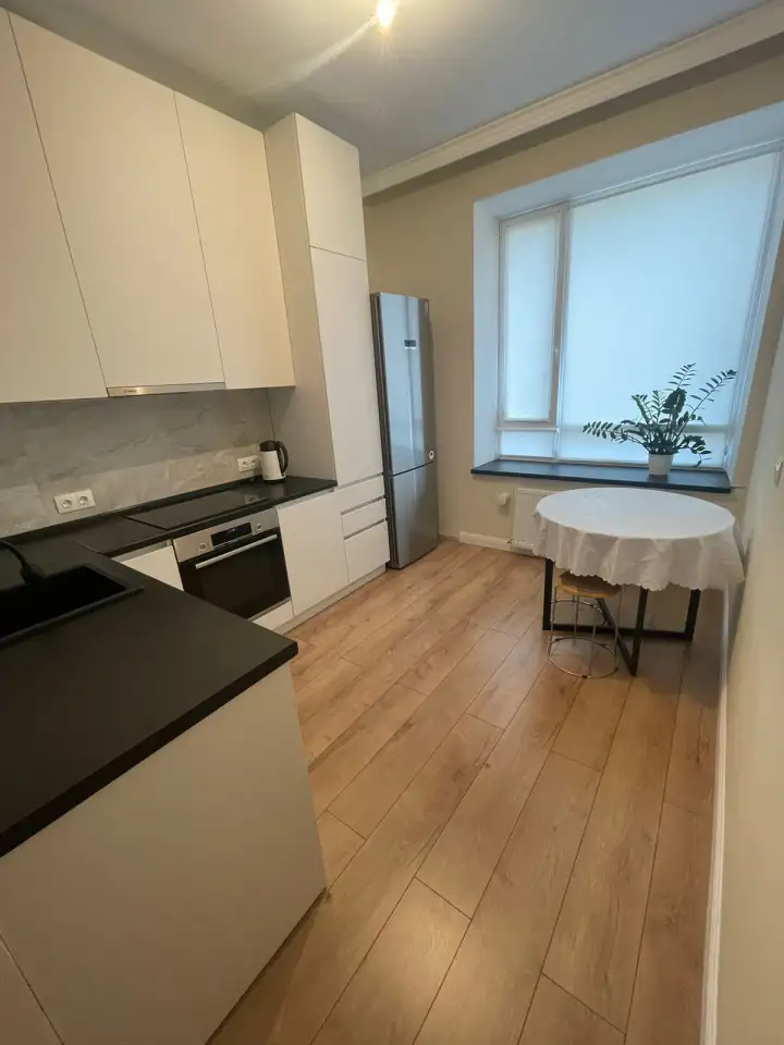 Посуточная аренда 2-хкомнатной квартиры, Туран 55/6, фотография 1